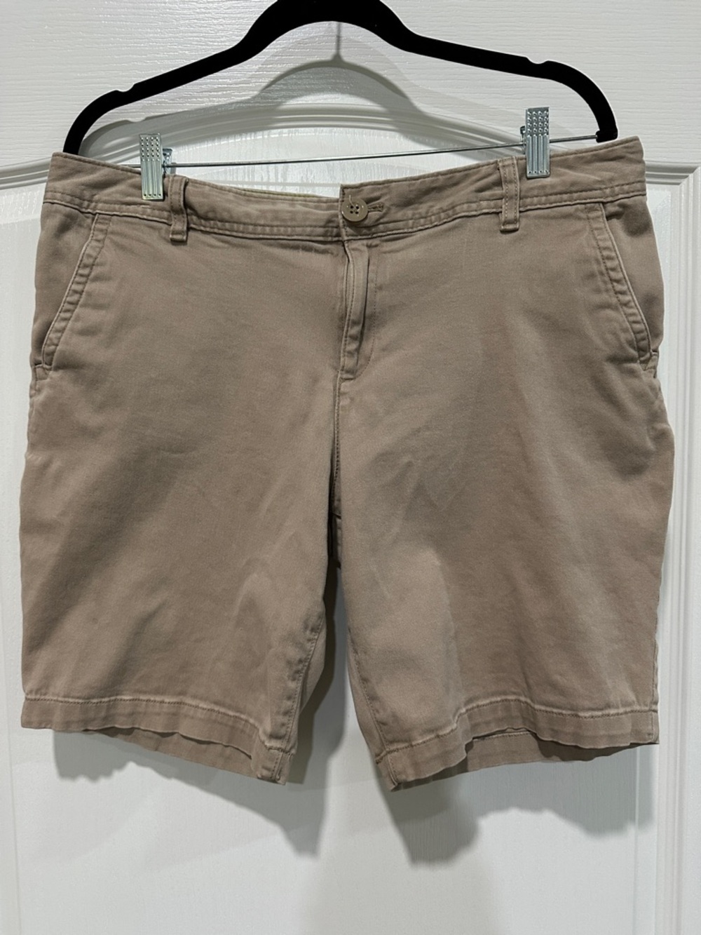 Eddie Bauer Taupe Women's Bermuda Shorts